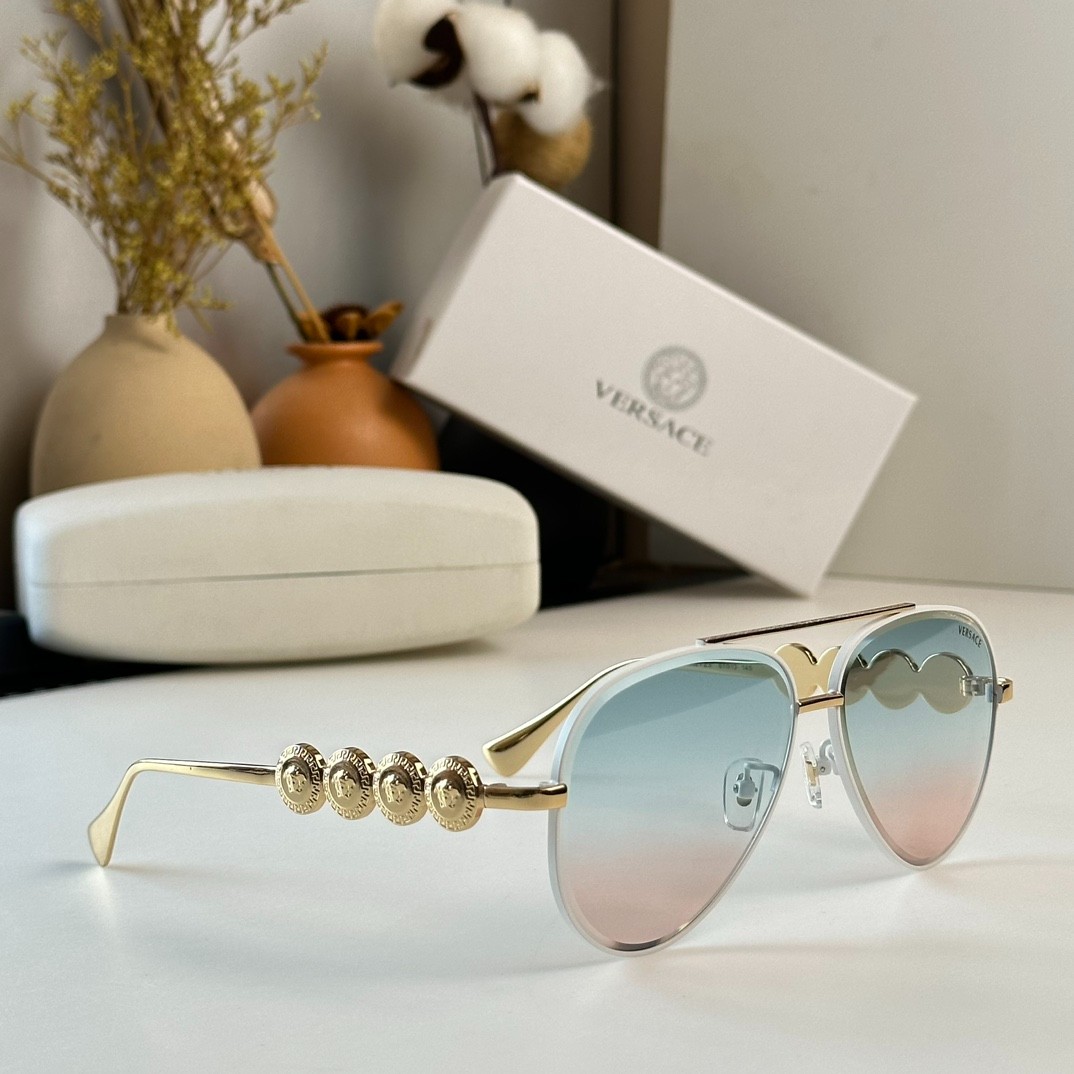 2 versace glasses list