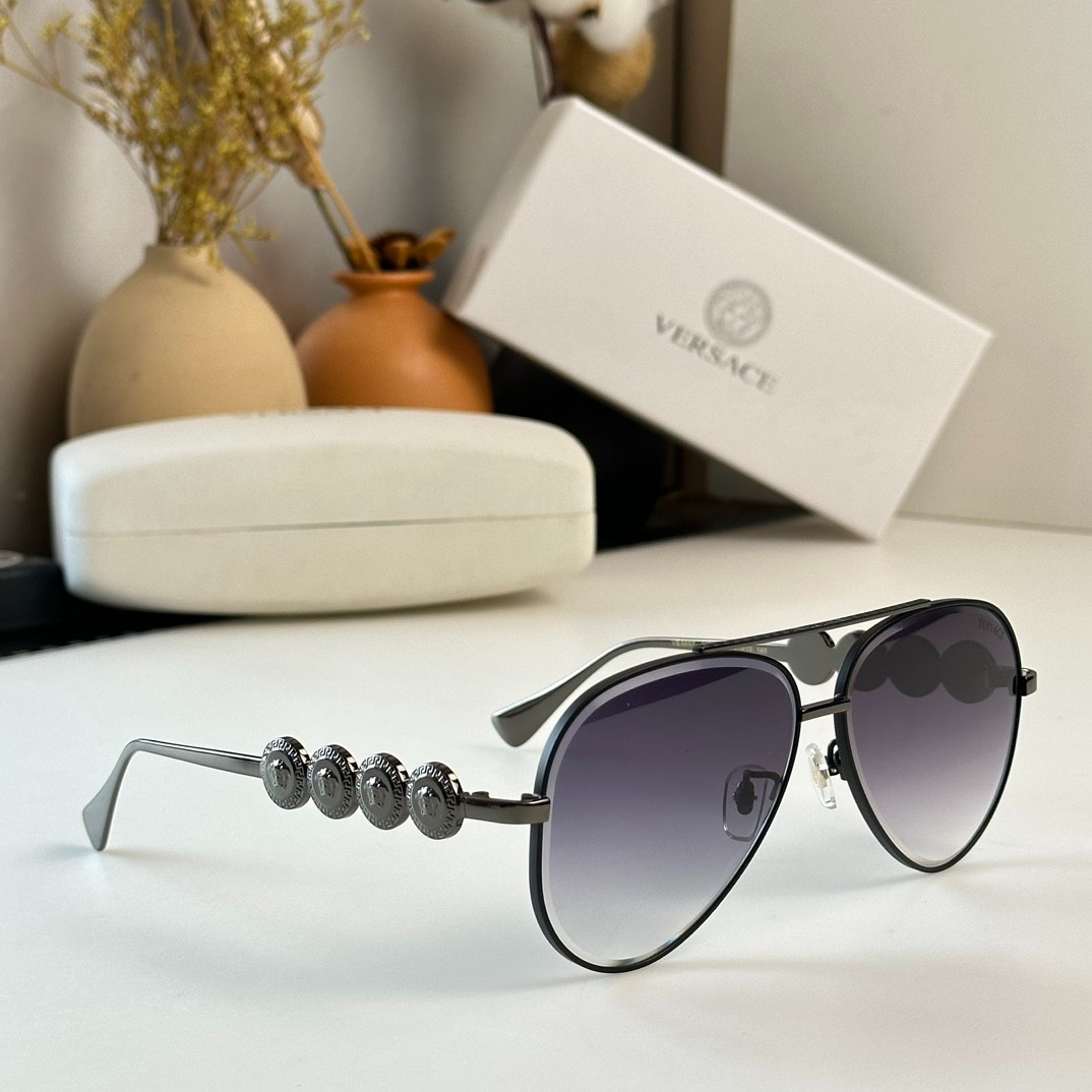 2 versace glasses list