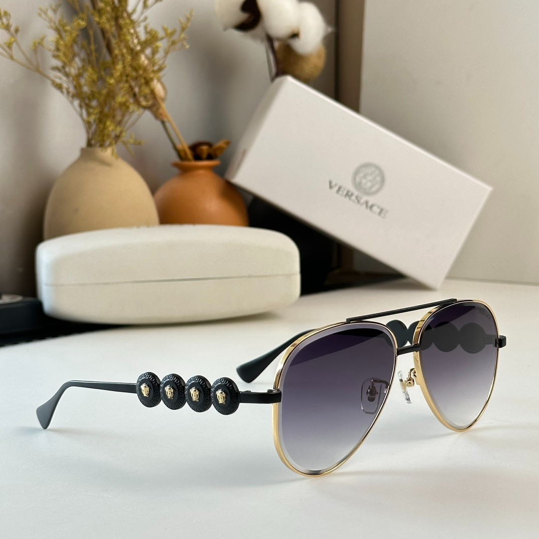2 versace glasses list