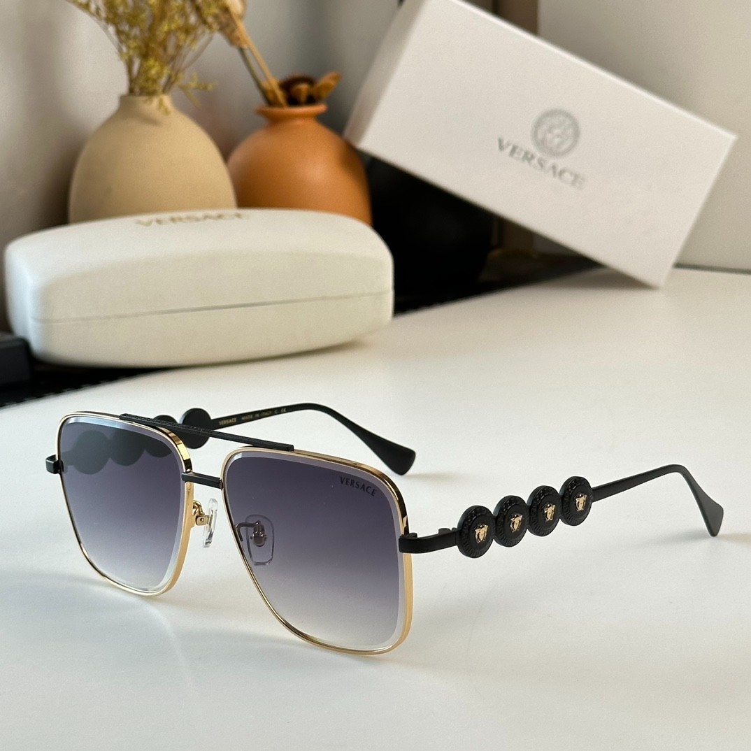 2 versace glasses list