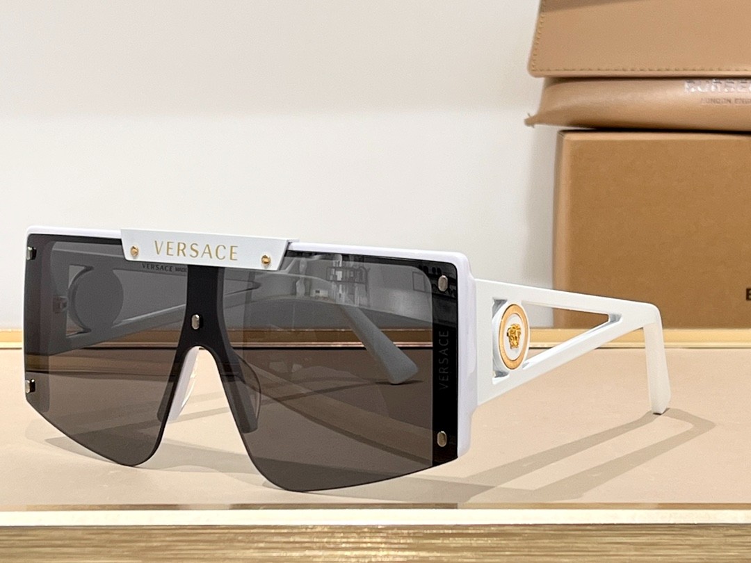 2 versace glasses list