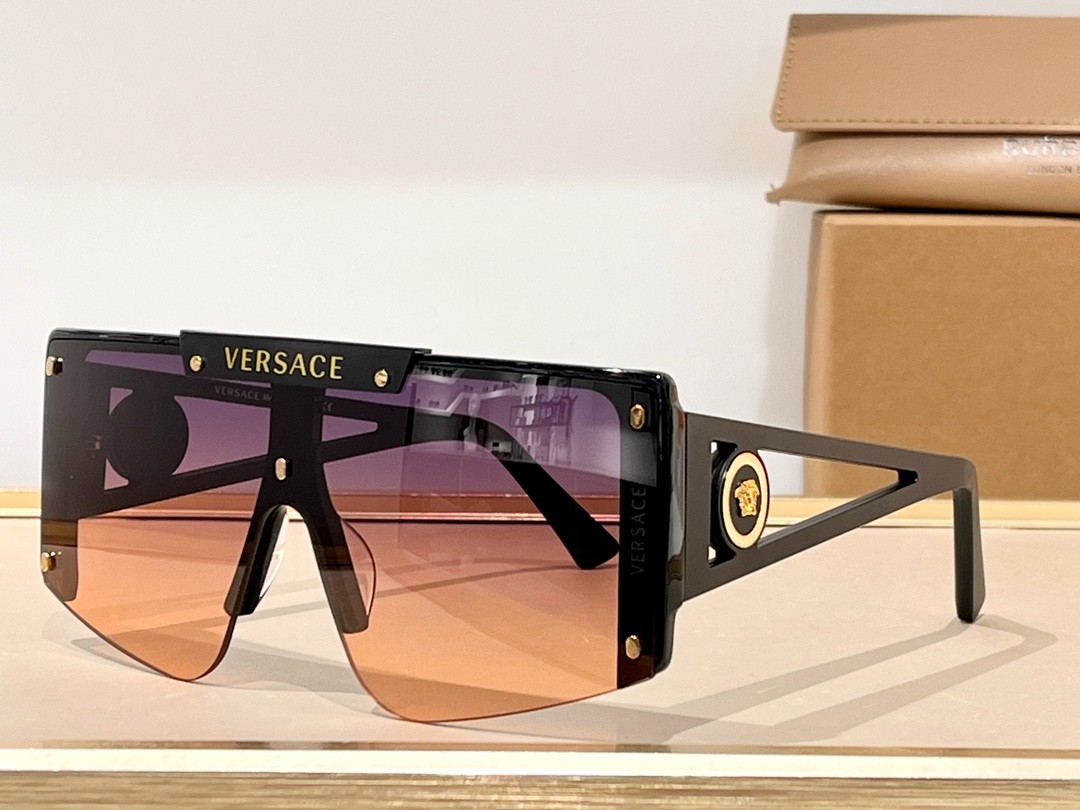 2 versace glasses list