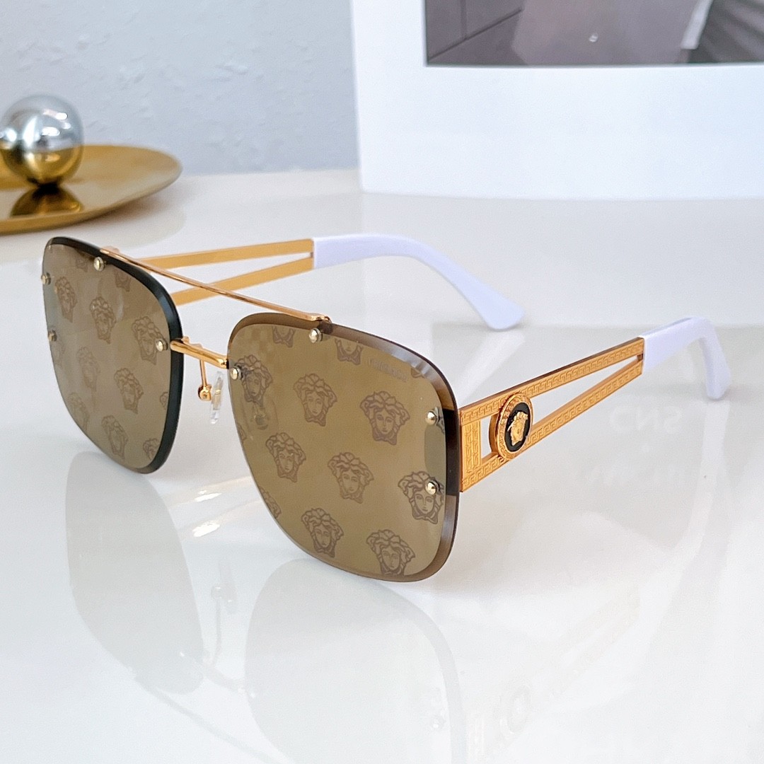 2 versace glasses list