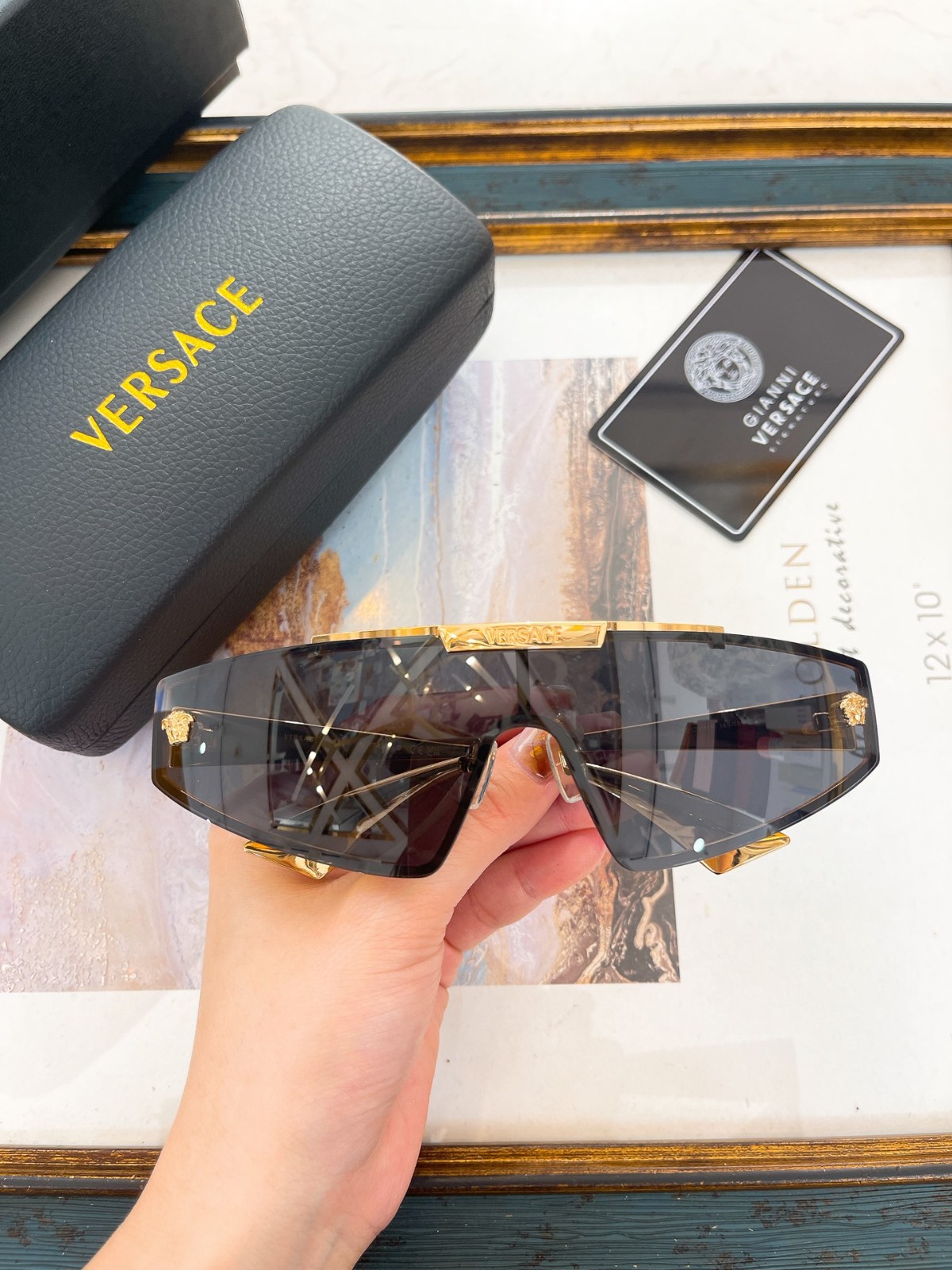2 versace glasses list