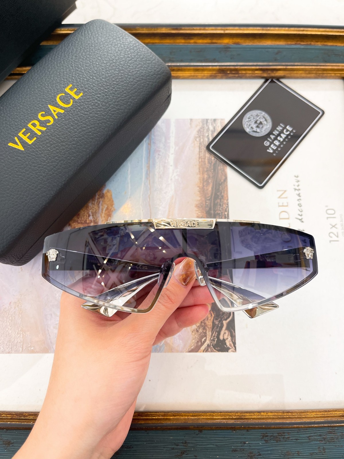 2 versace glasses list