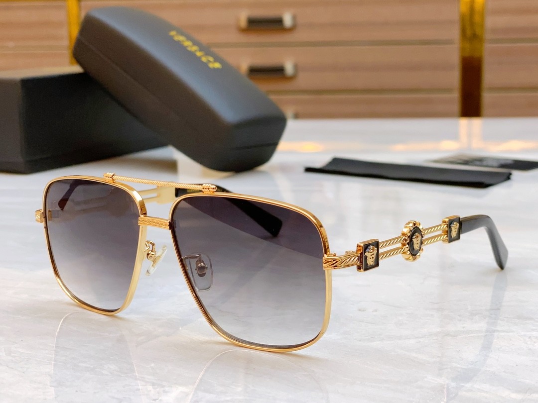 2 versace glasses list