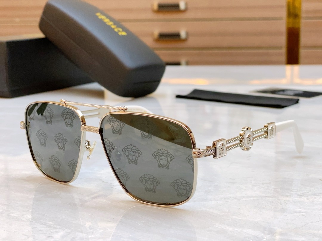 2 versace glasses list