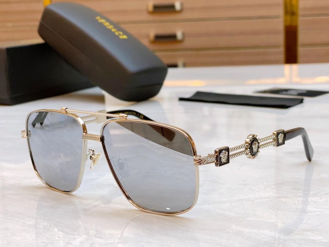 2 versace glasses list