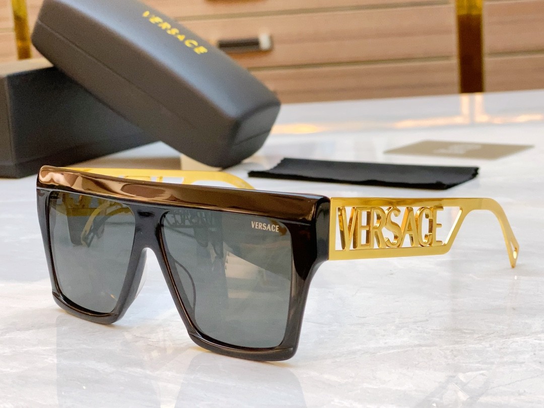 2 versace glasses list
