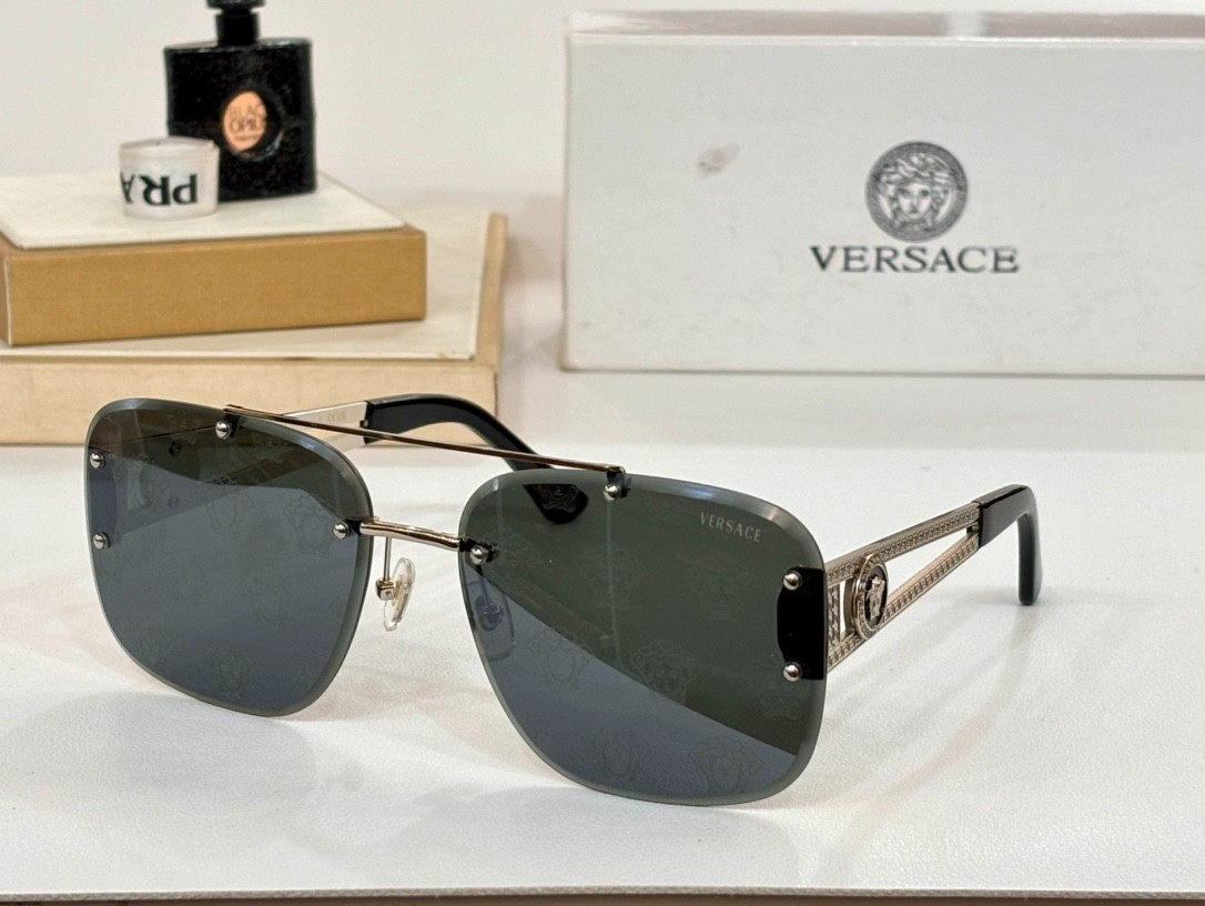 2 versace glasses list