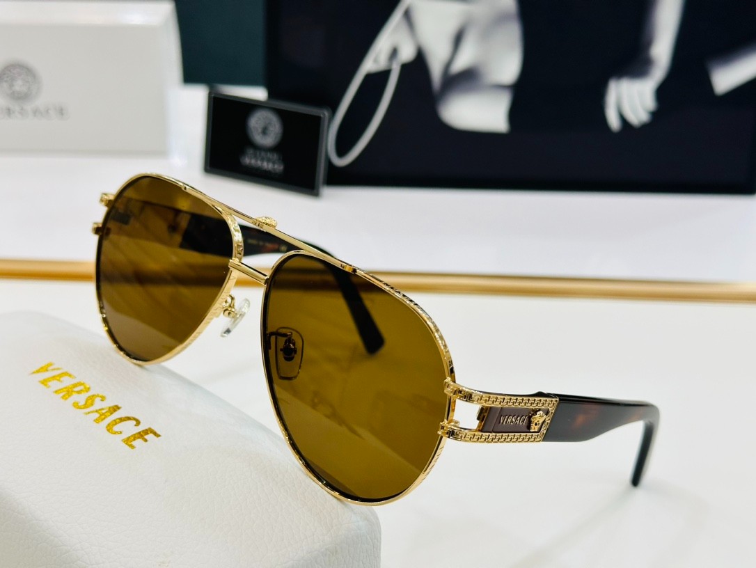 2 versace glasses list