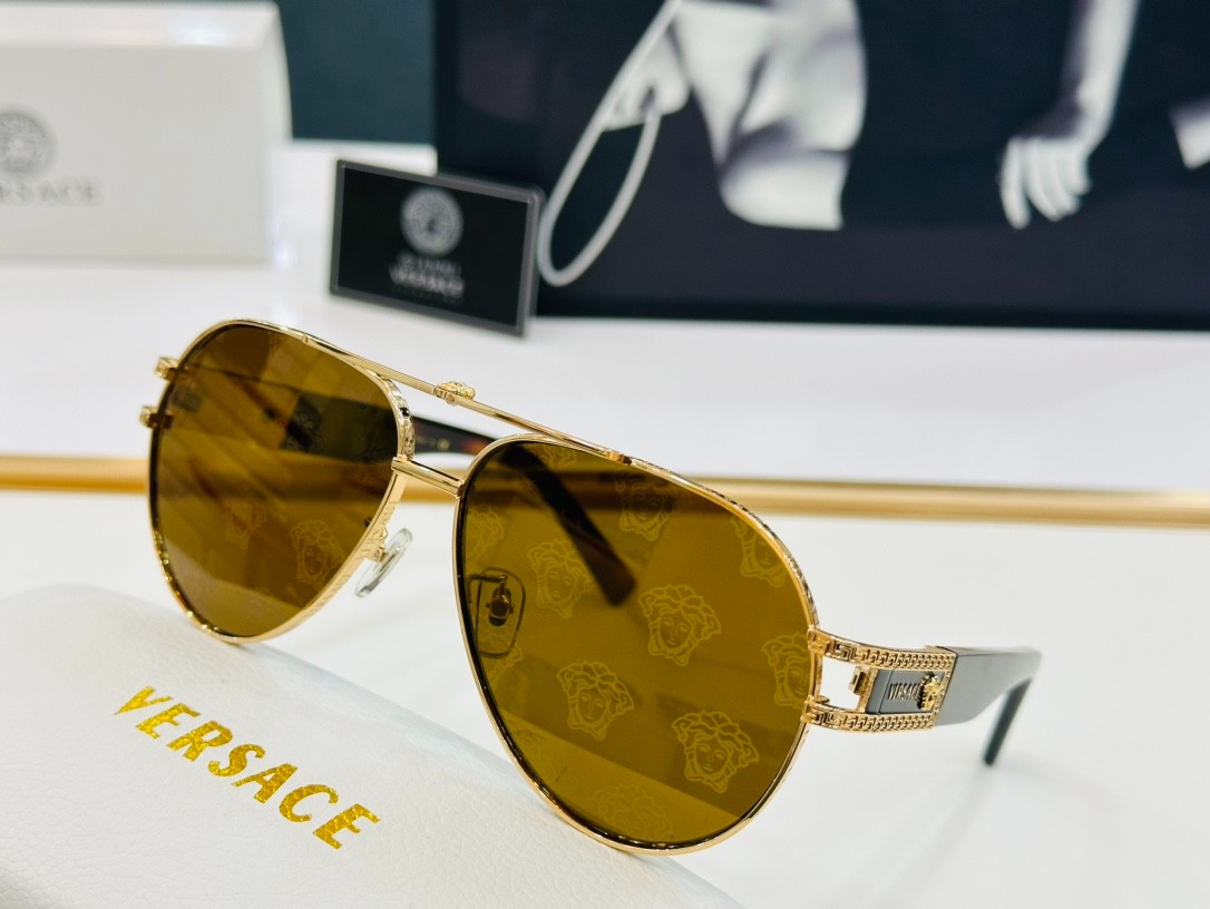 2 versace glasses list