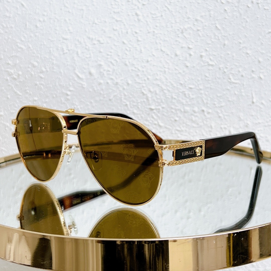 2 versace glasses list