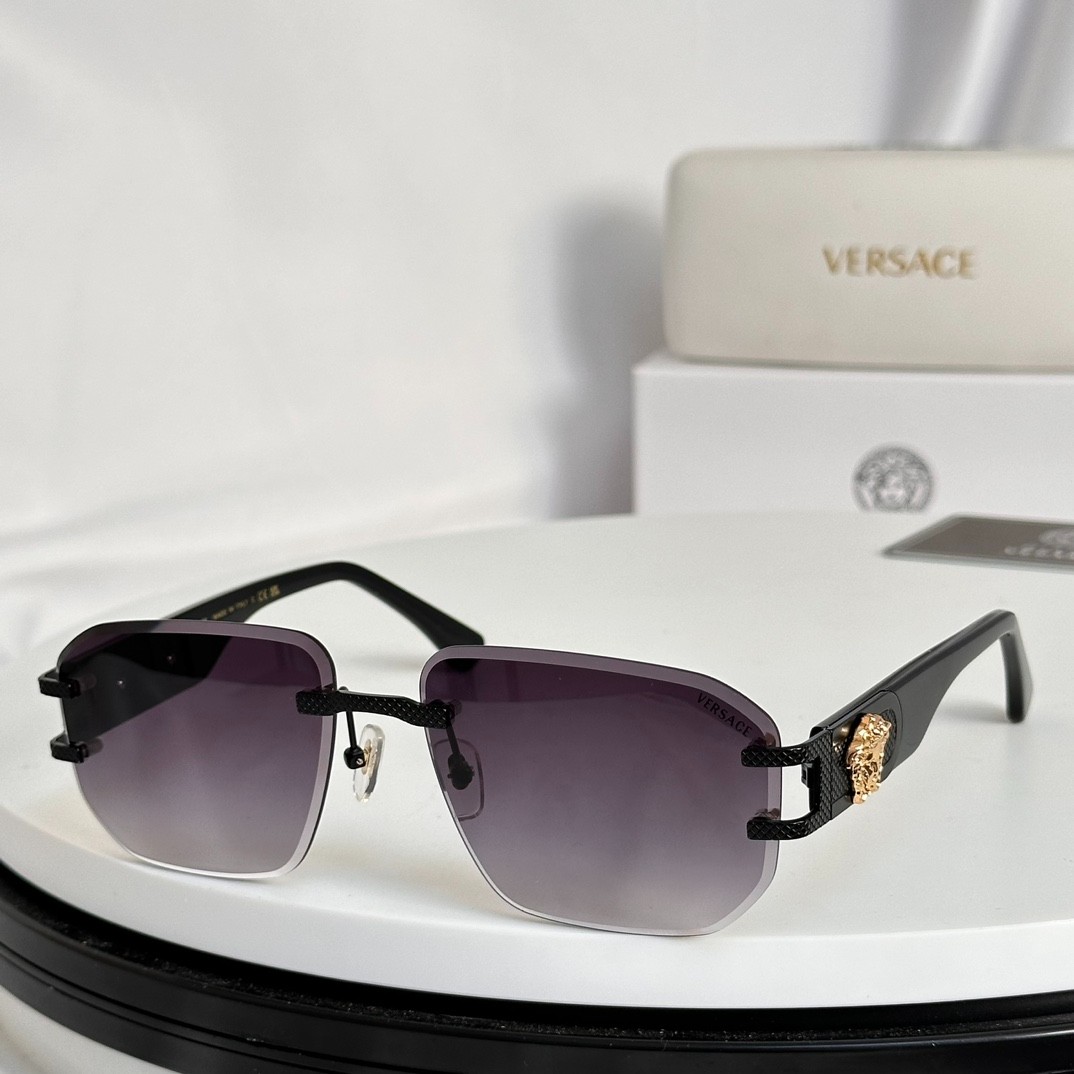 2 versace glasses list