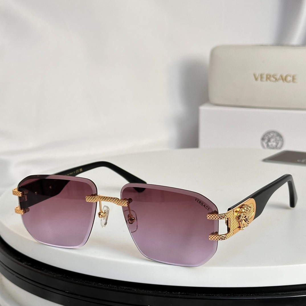 2 versace glasses list