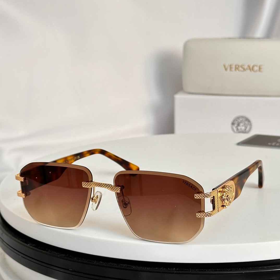 2 versace glasses list