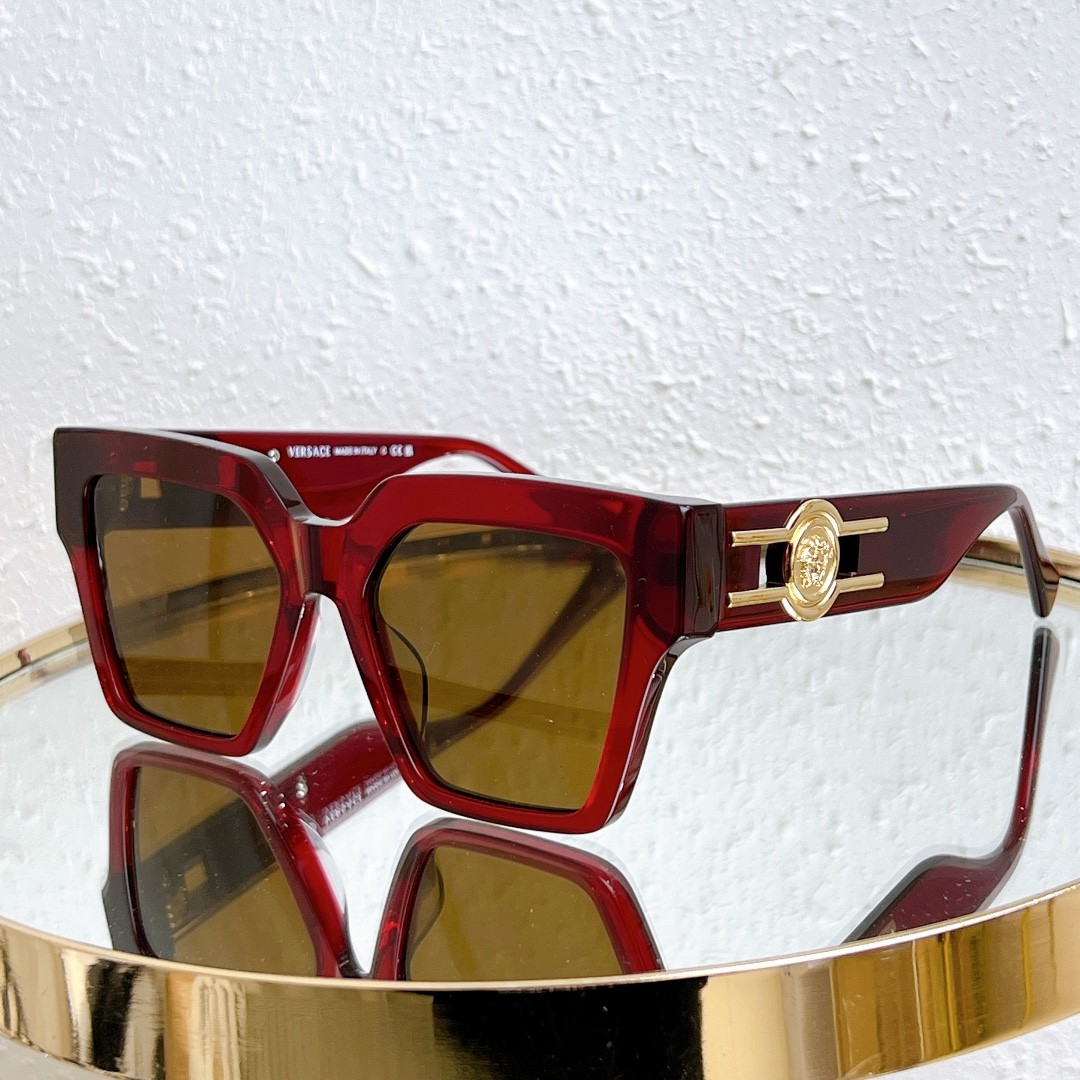 2 versace glasses list