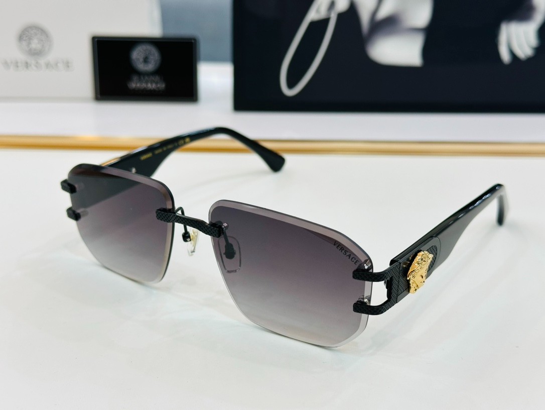2 versace glasses list