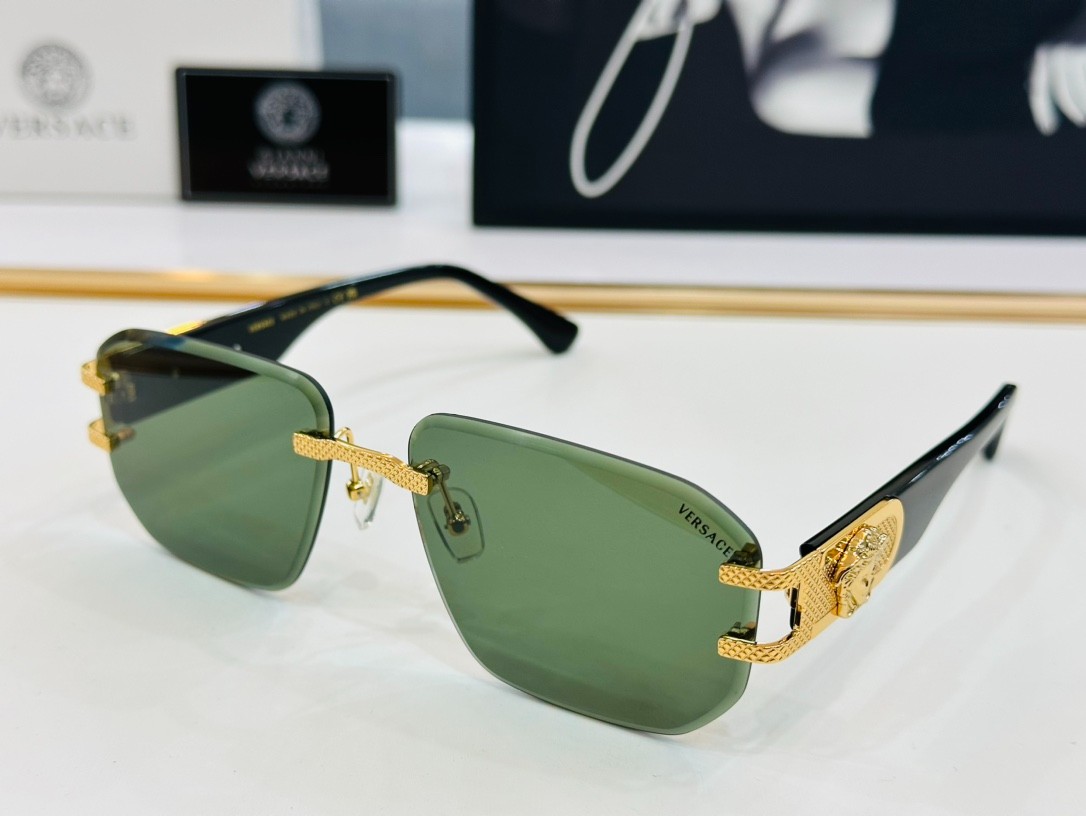 2 versace glasses list