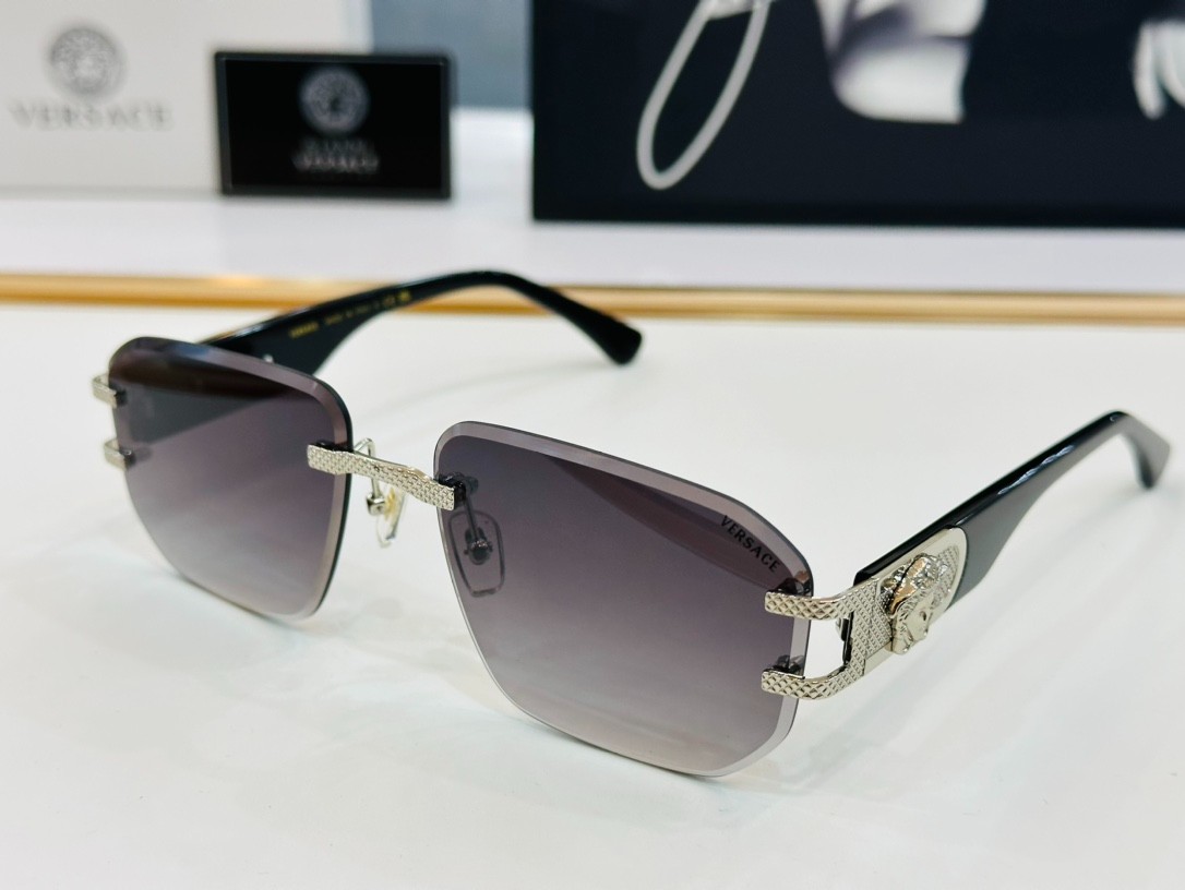 2 versace glasses list