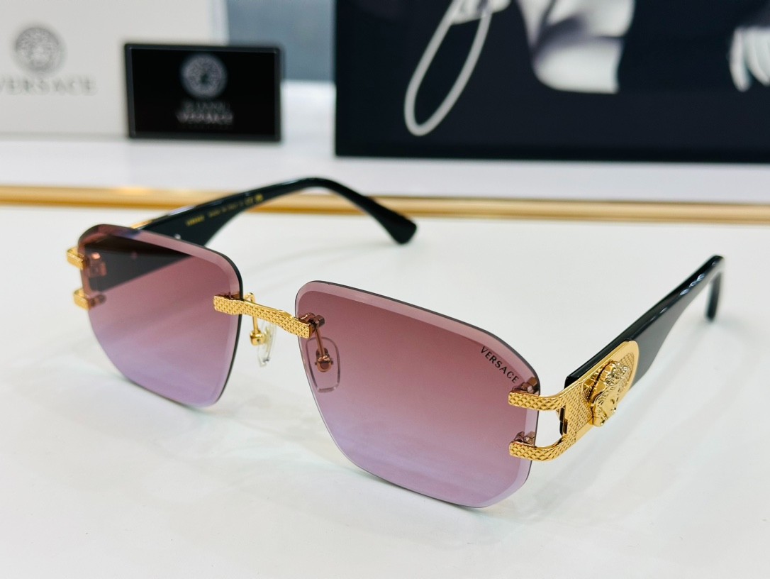 2 versace glasses list