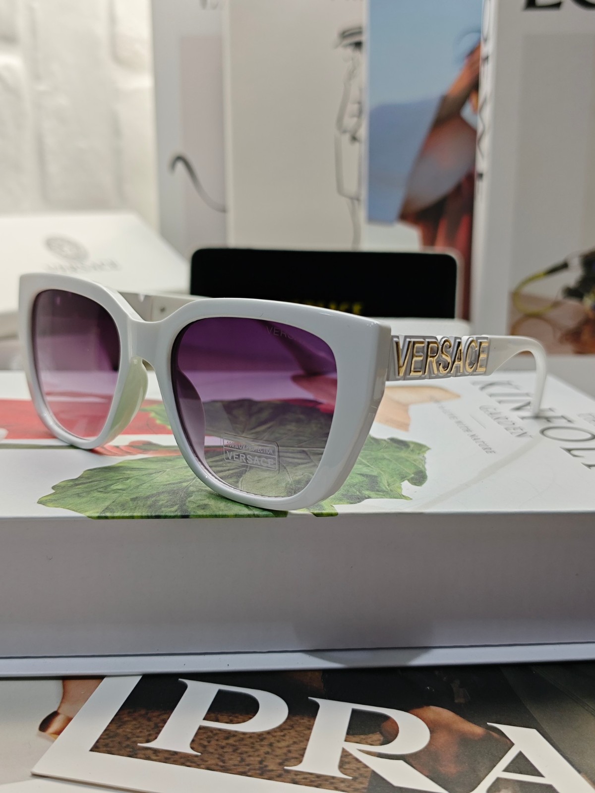 2 versace glasses list