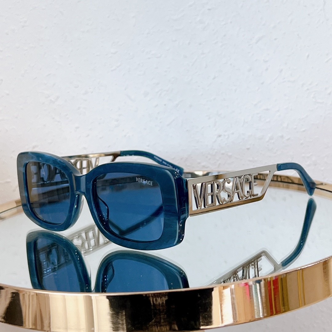 2 versace glasses list