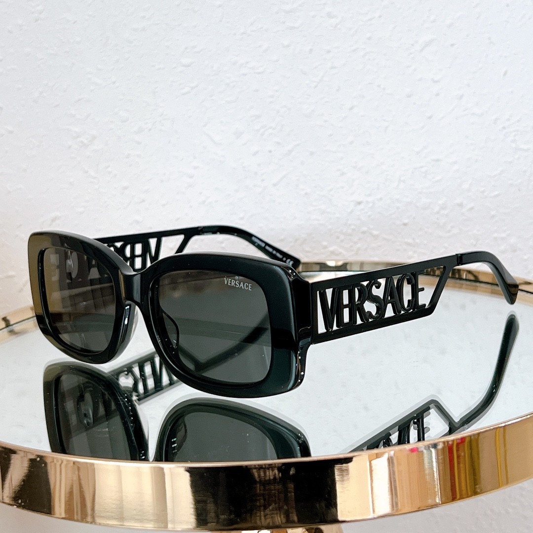 2 versace glasses list