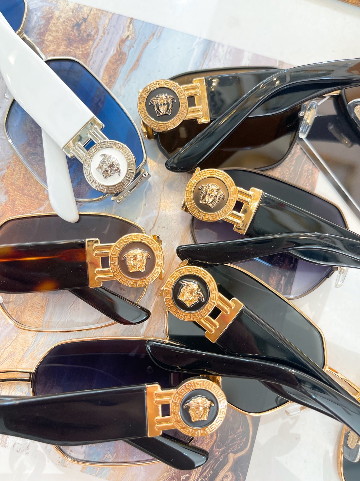 2 versace glasses list