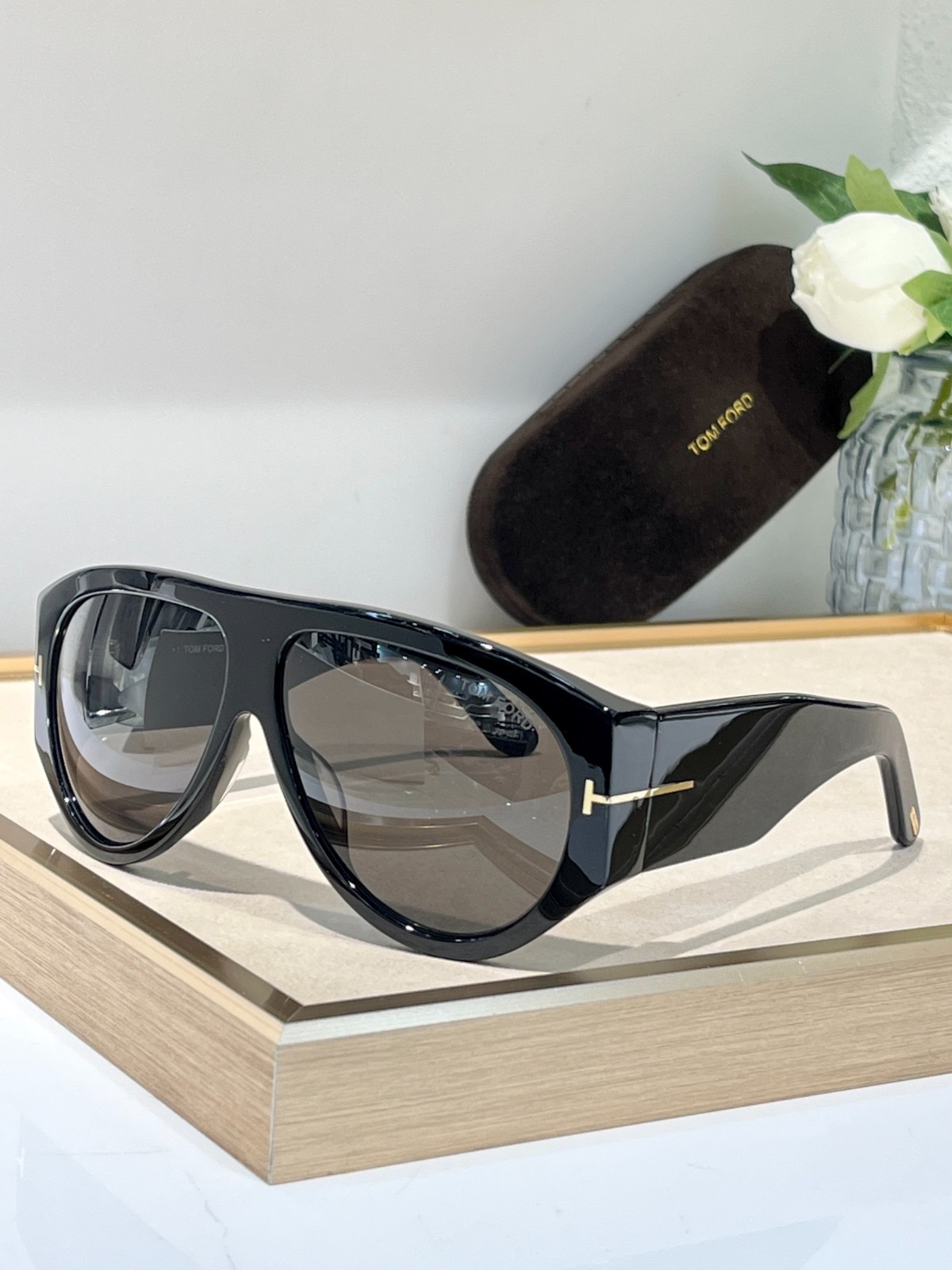 3 Tomf0rd glasses list