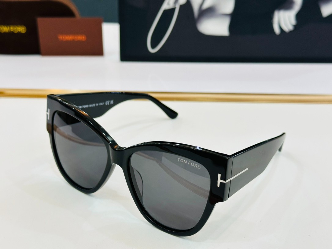 3 Tomf0rd glasses list