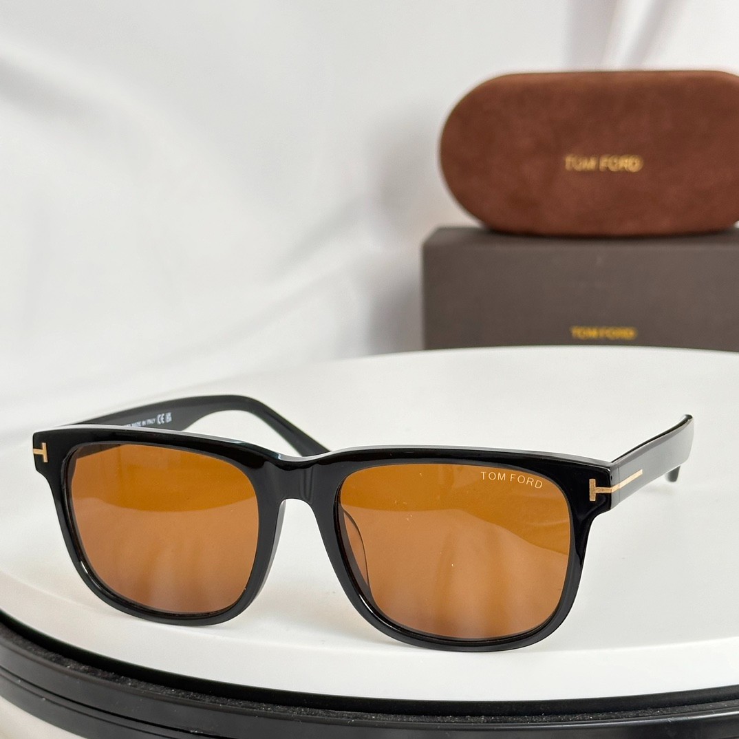 3 Tomf0rd glasses list