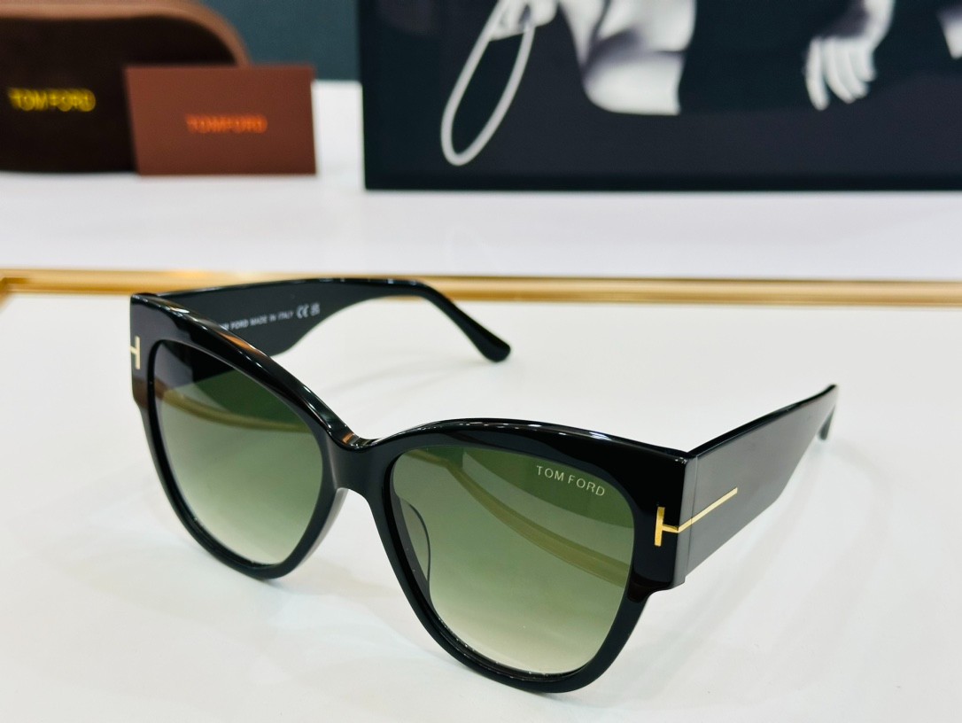 3 Tomf0rd glasses list