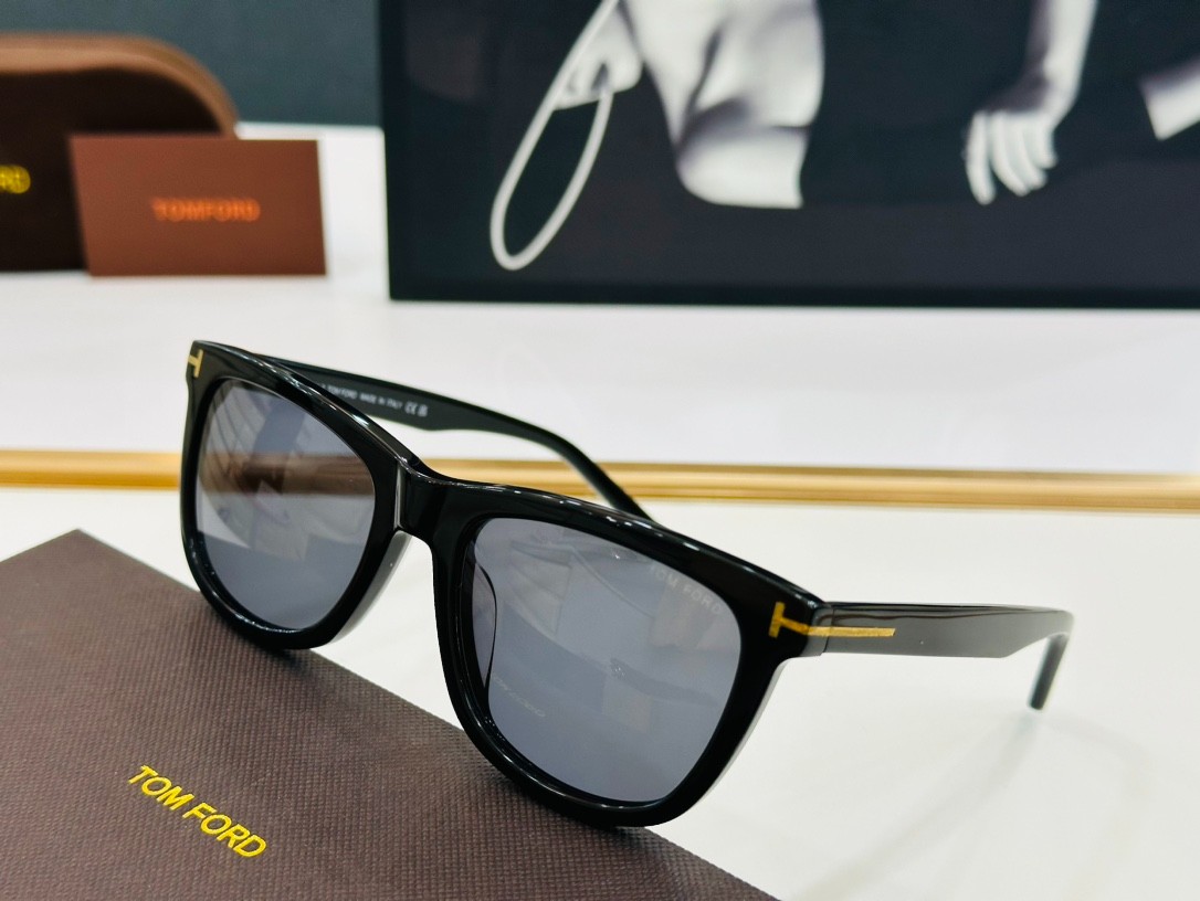 3 Tomf0rd glasses list