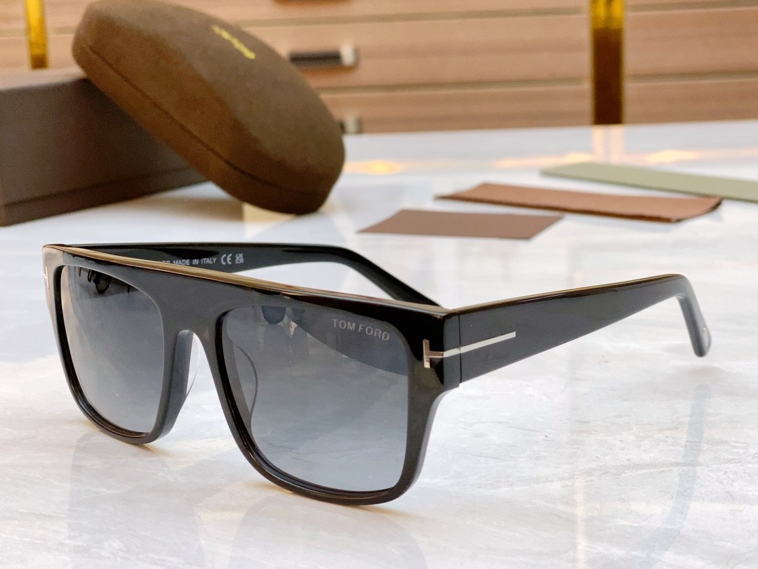 3 Tomf0rd glasses list