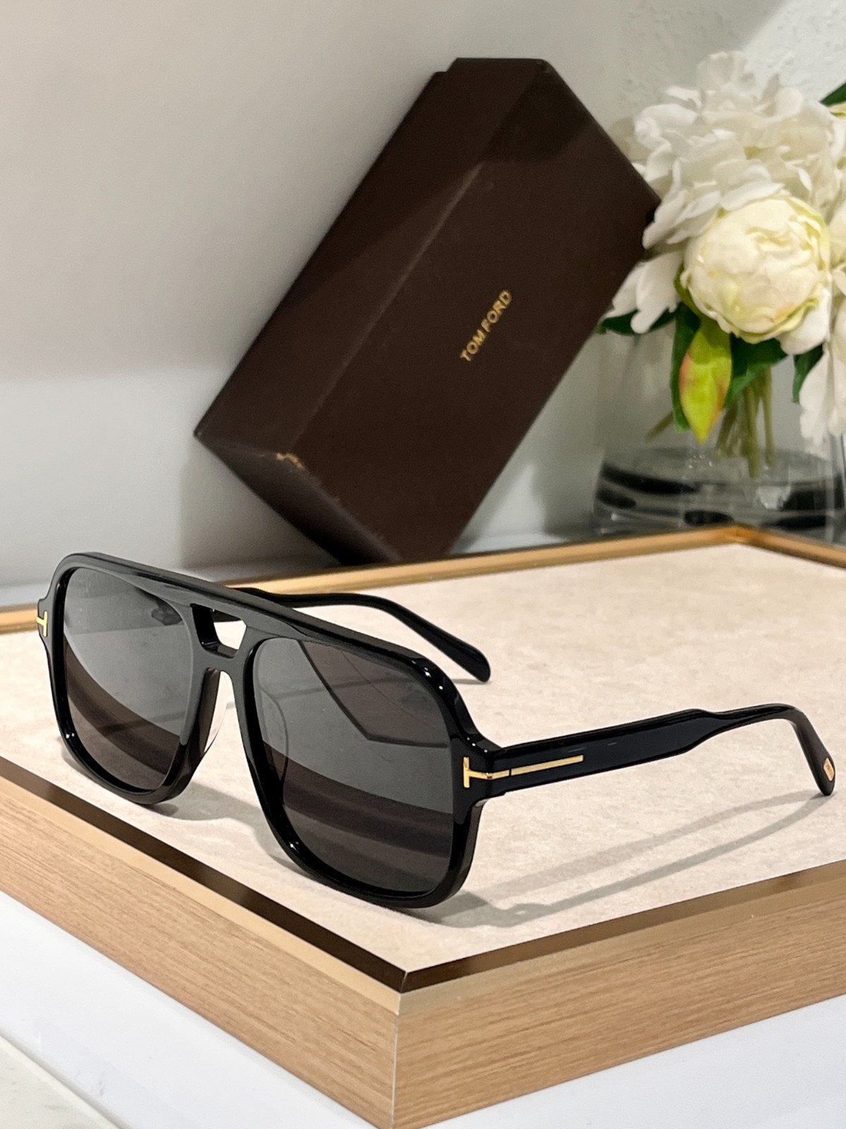 3 Tomf0rd glasses list