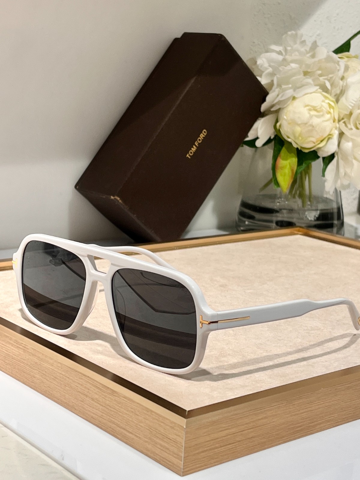 3 Tomf0rd glasses list