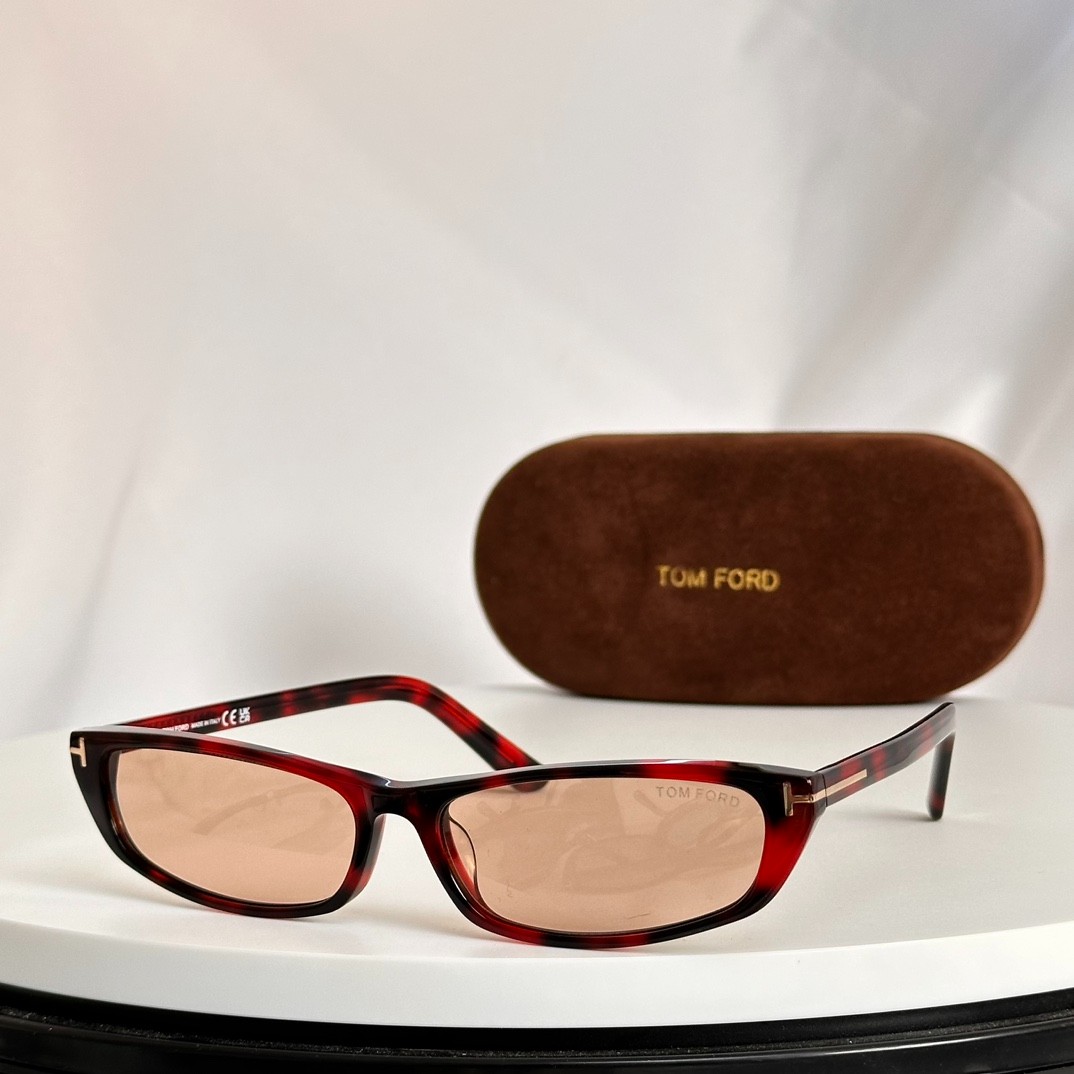 3 Tomf0rd glasses list