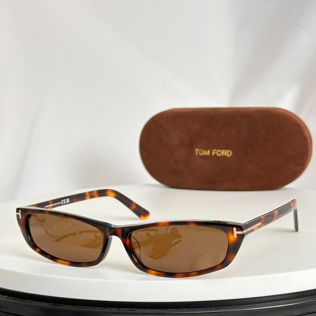 3 Tomf0rd glasses list