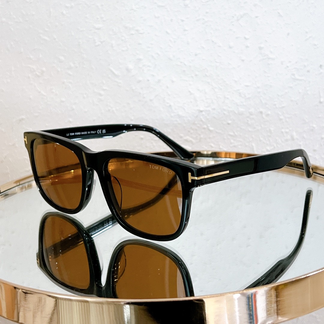 3 Tomf0rd glasses list