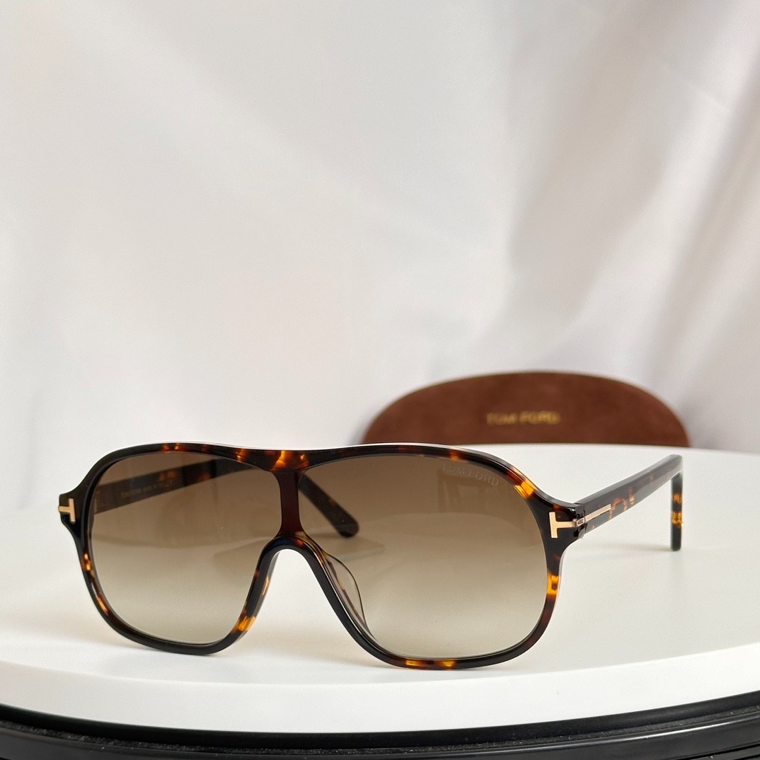3 Tomf0rd glasses list