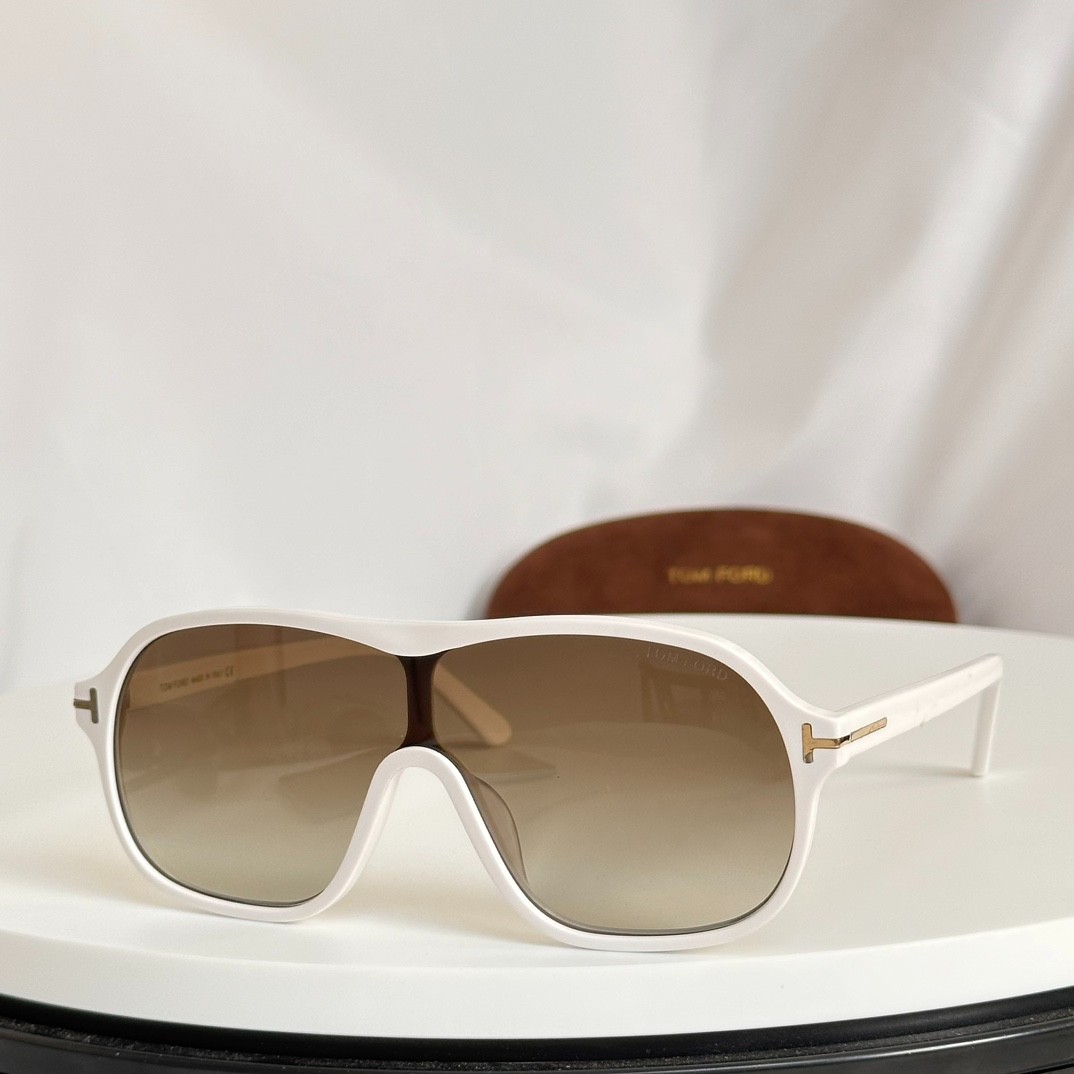 3 Tomf0rd glasses list
