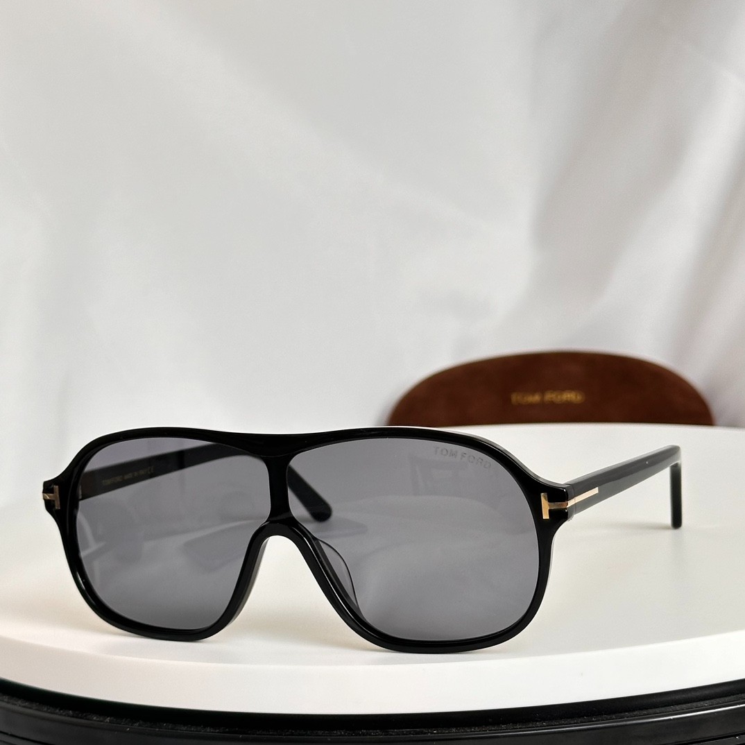 3 Tomf0rd glasses list