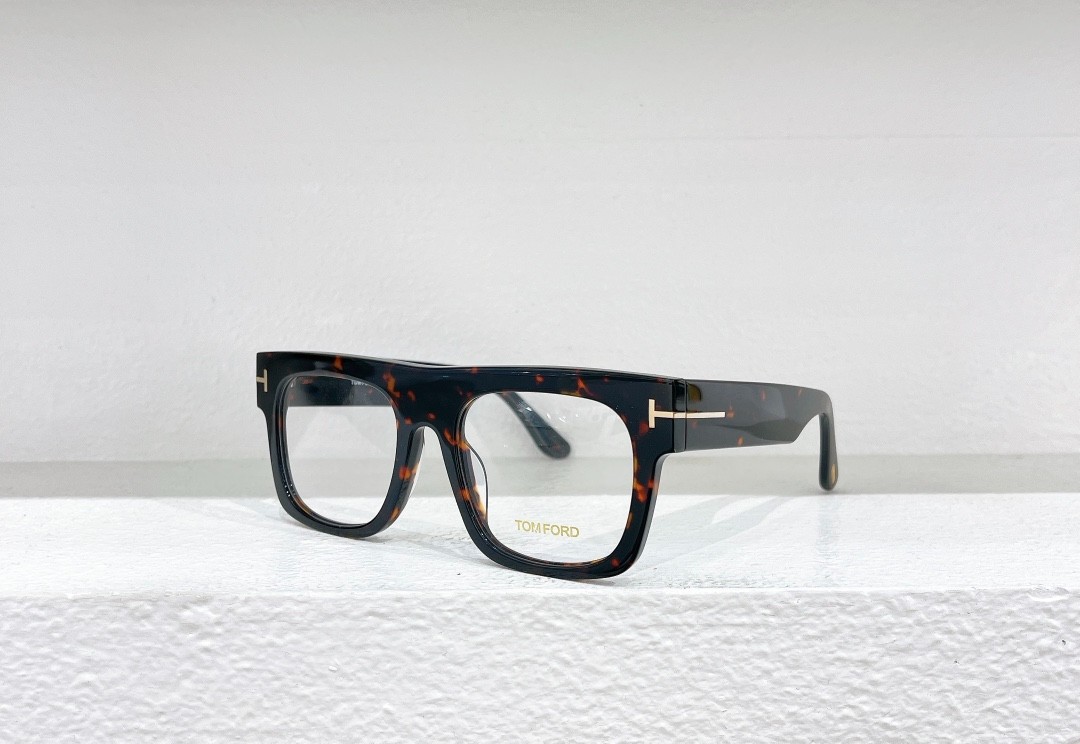 3 Tomf0rd glasses list