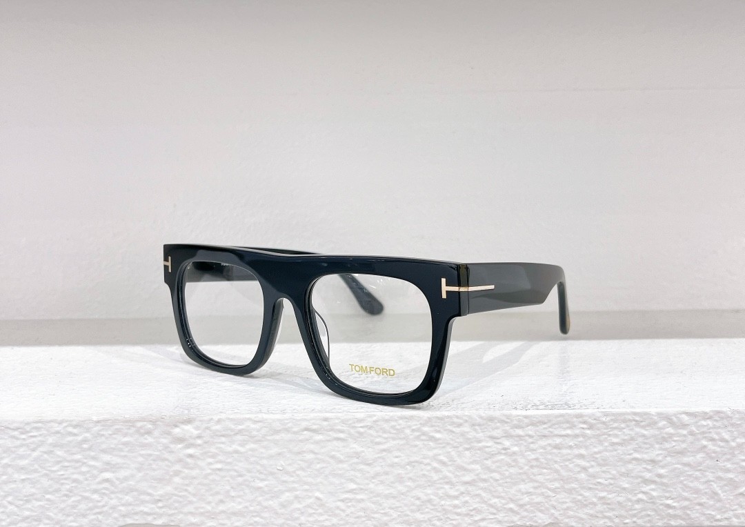 3 Tomf0rd glasses list