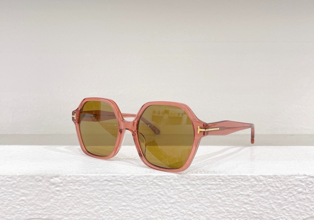 3 Tomf0rd glasses list