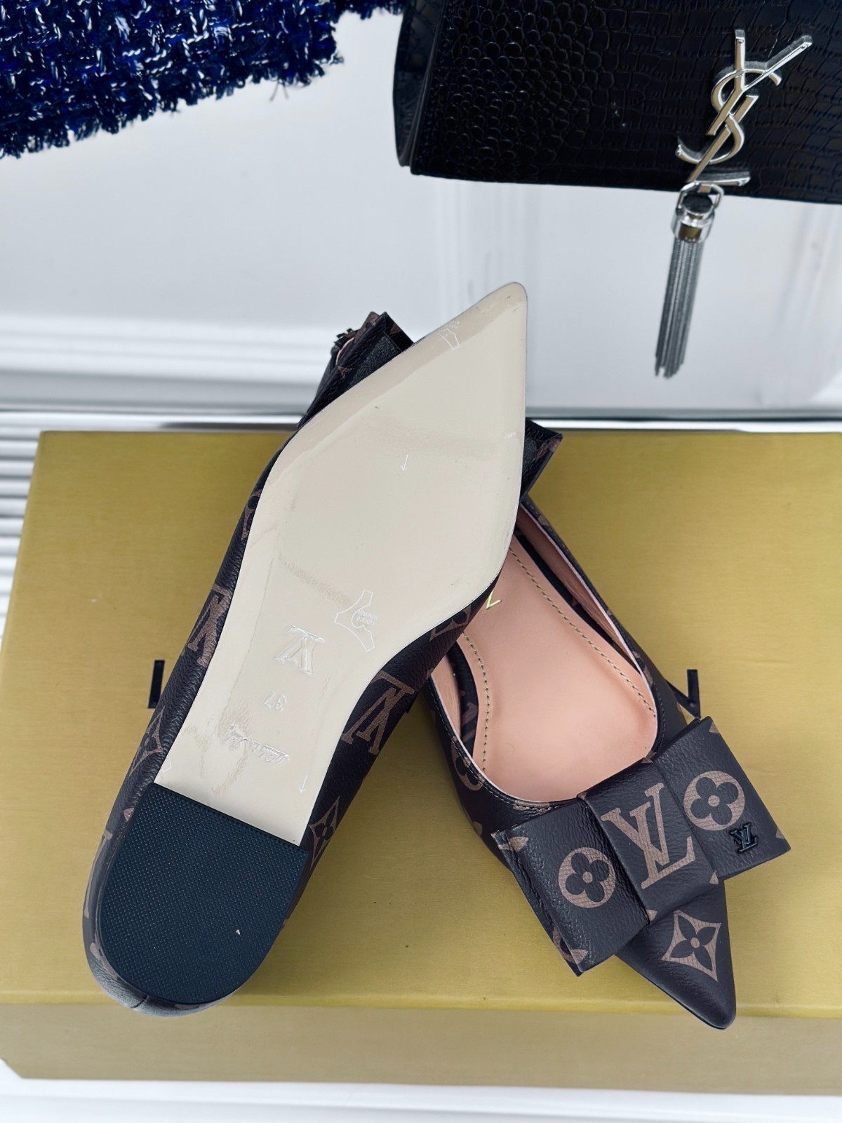 031 lv shoes