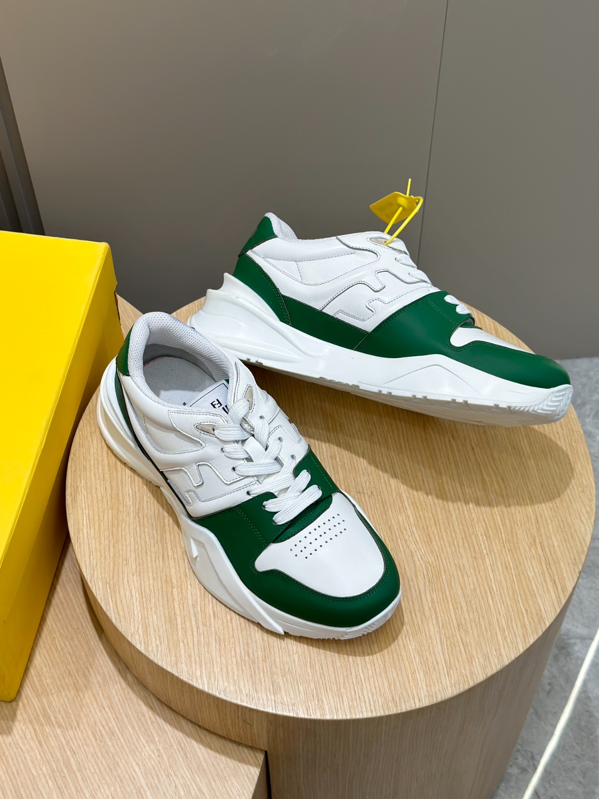 055 42123144 size 39-44