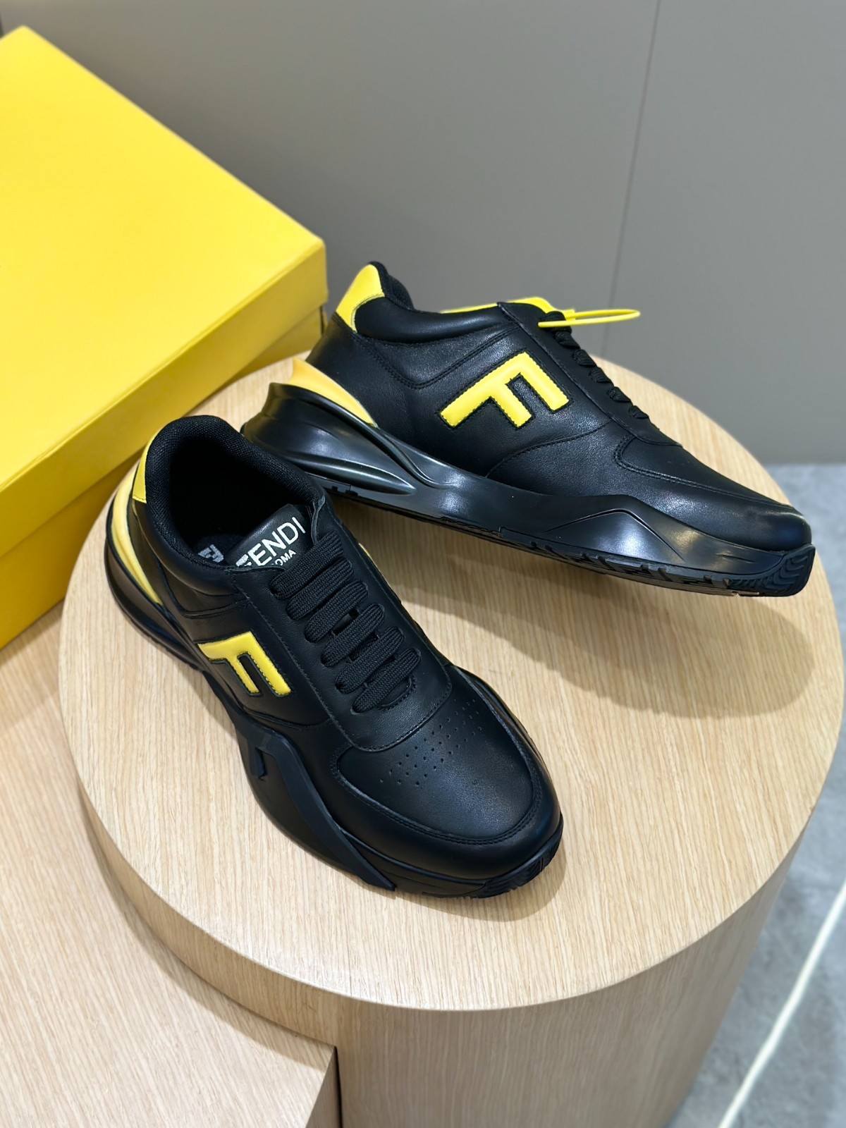 054 42123144 size 39-44