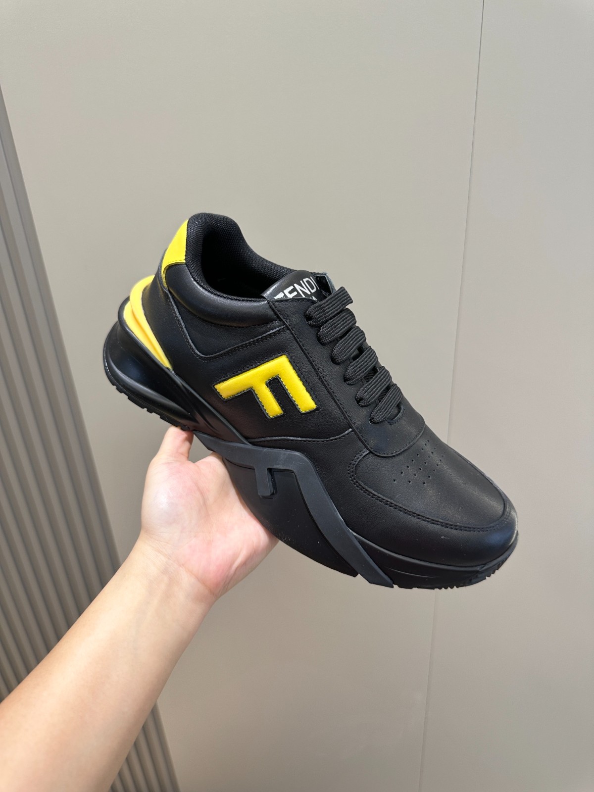 054 42123144 size 39-44